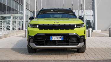 Jeep Compass - front static